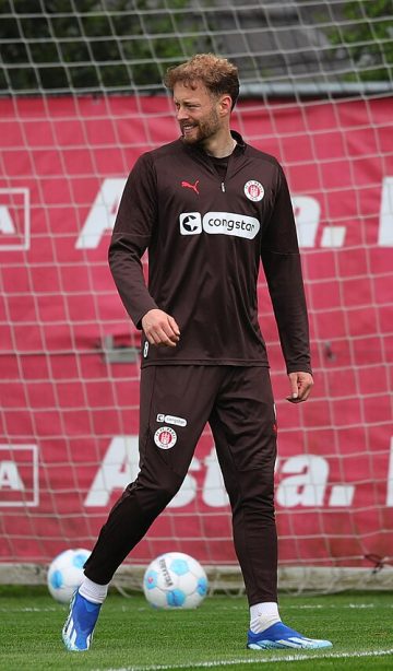 Carlo Boukhalfa